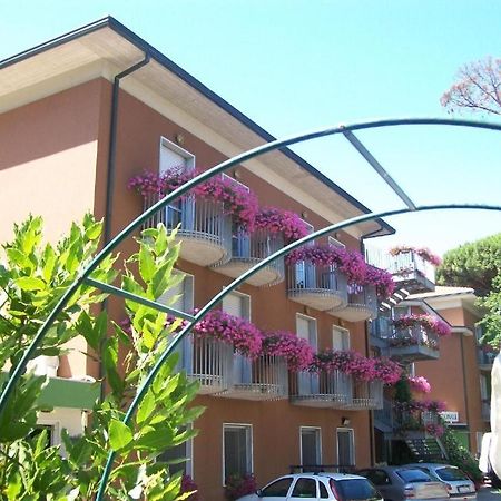 Hotel Nazionale Cervia Esterno foto