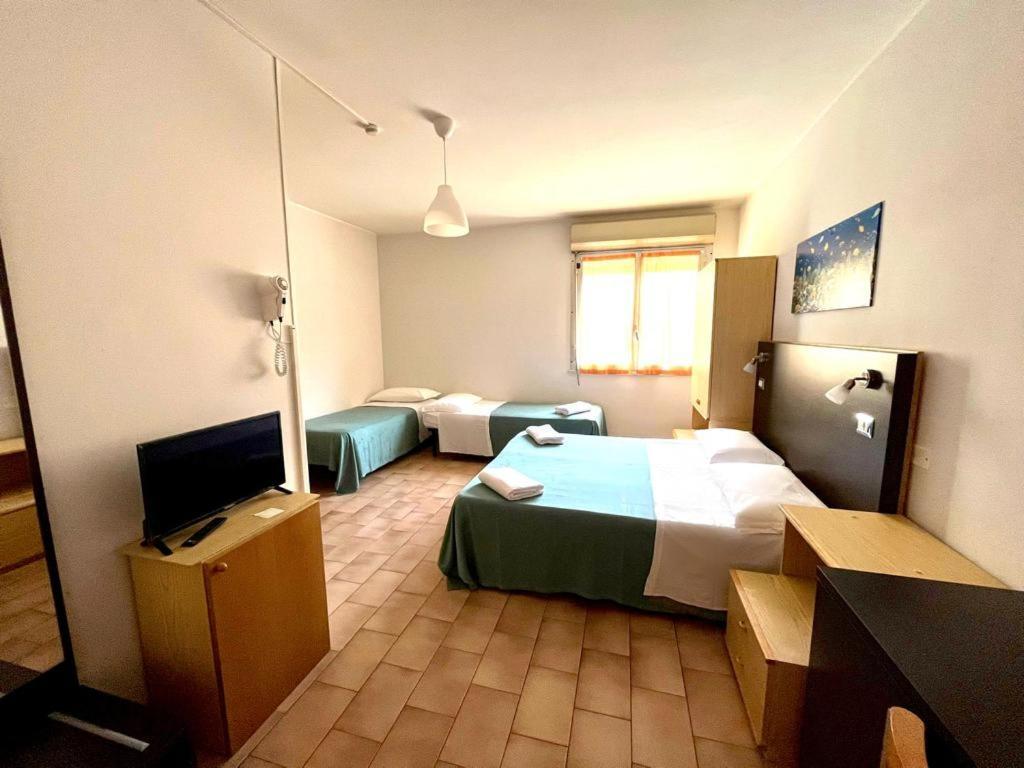 Hotel Nazionale Cervia Esterno foto