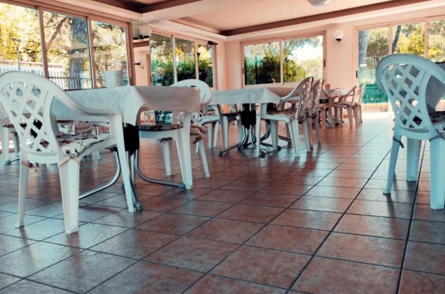 Hotel Nazionale Cervia Esterno foto
