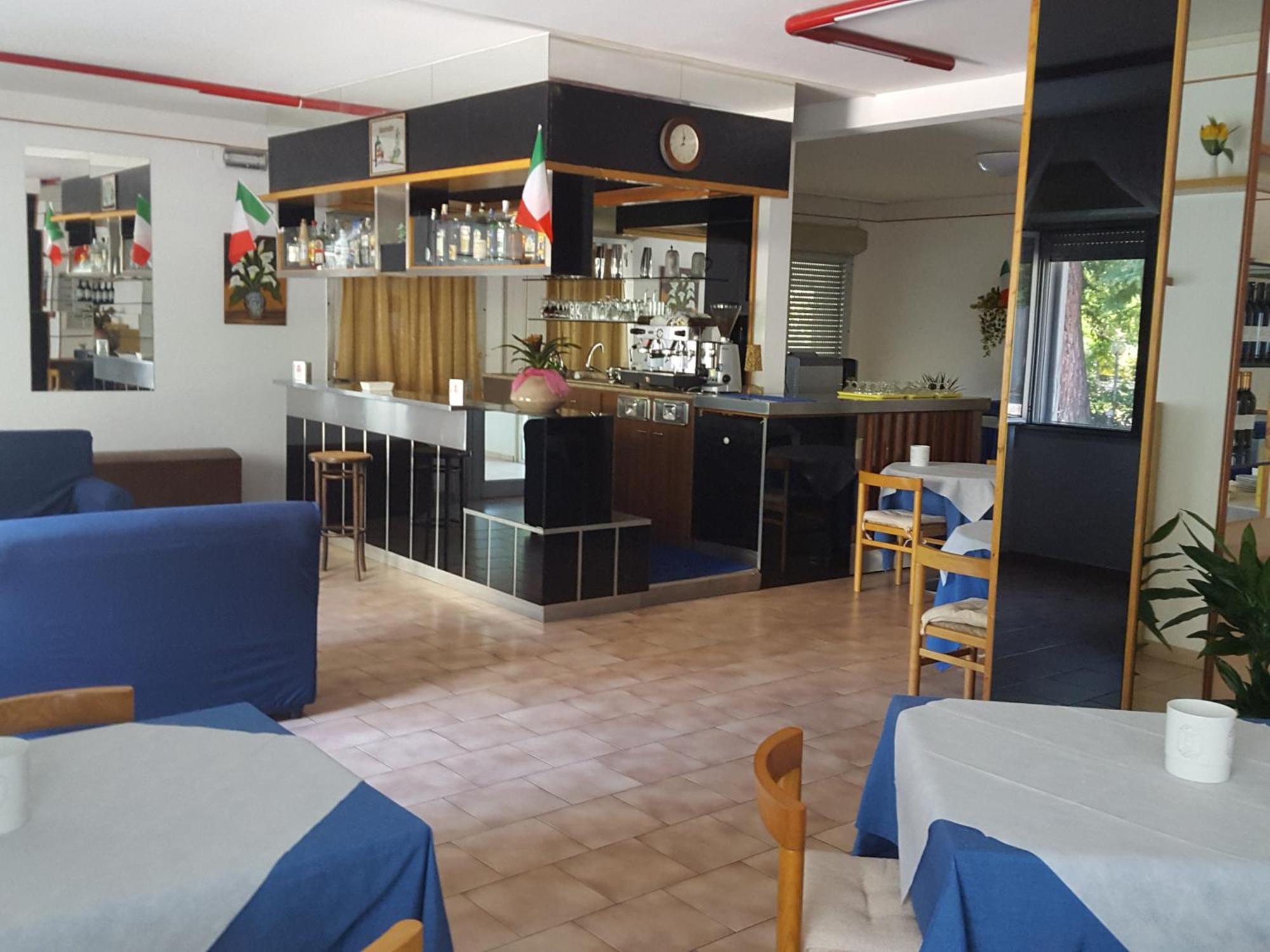Hotel Nazionale Cervia Esterno foto