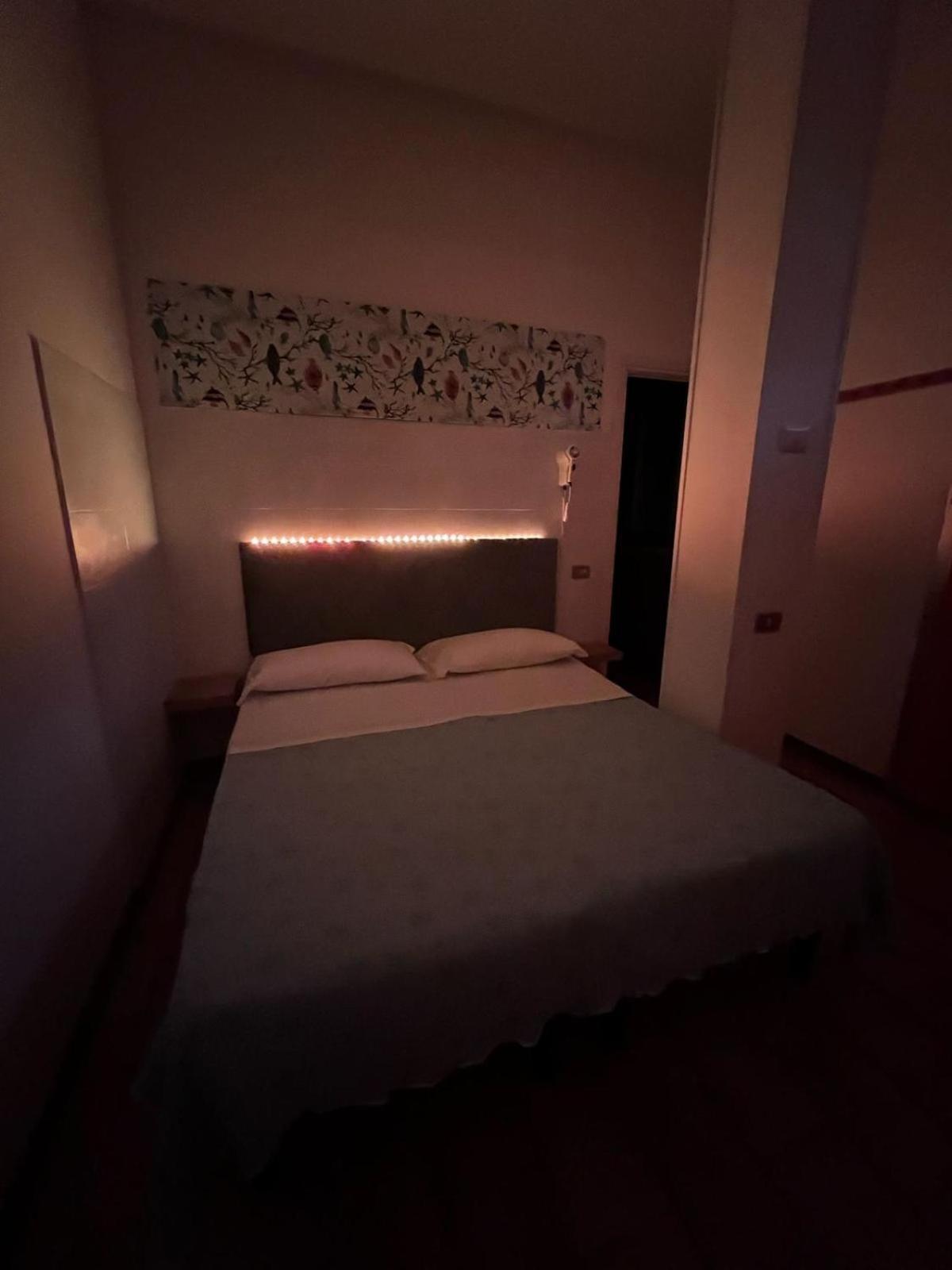 Hotel Nazionale Cervia Esterno foto