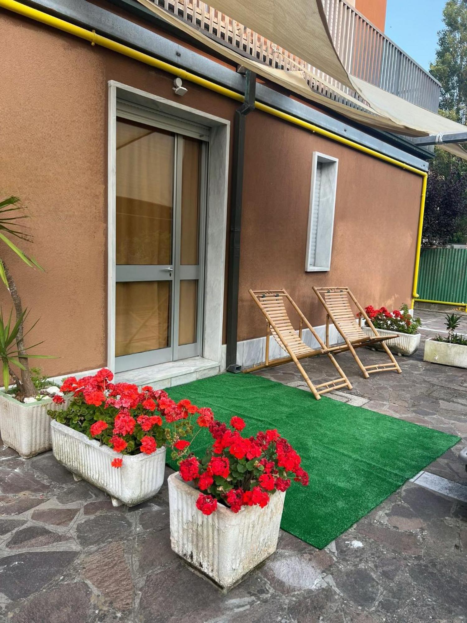 Hotel Nazionale Cervia Esterno foto